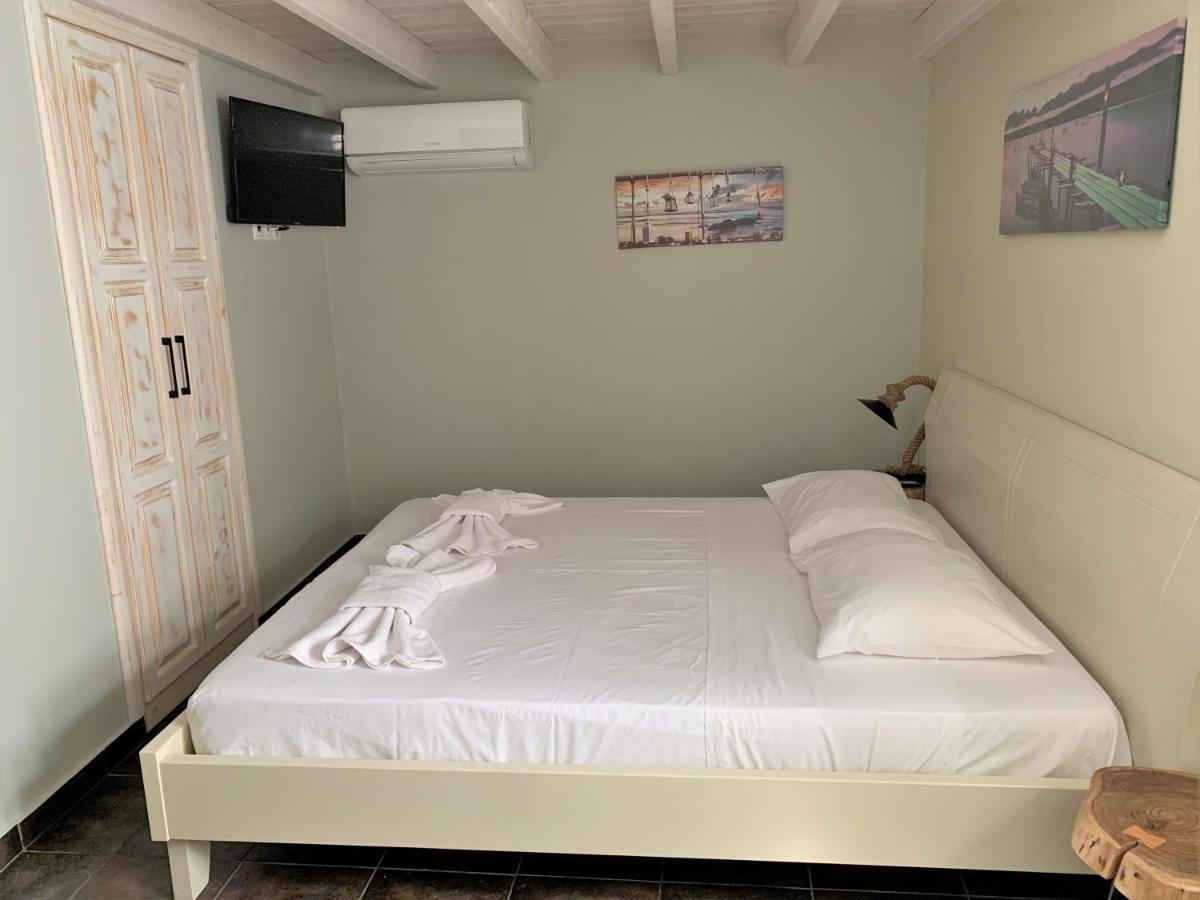 Stone House Halki Villa Bagian luar foto