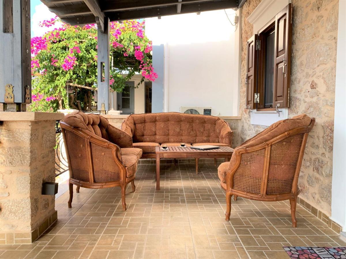 Stone House Halki Villa Bagian luar foto